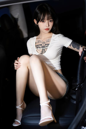 黑人缓慢而有力的往里挺视频